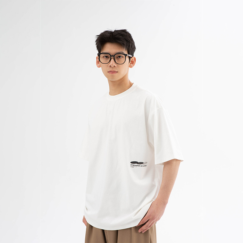 Summer retro Japanese trend T-shirt for leisure with a round collar