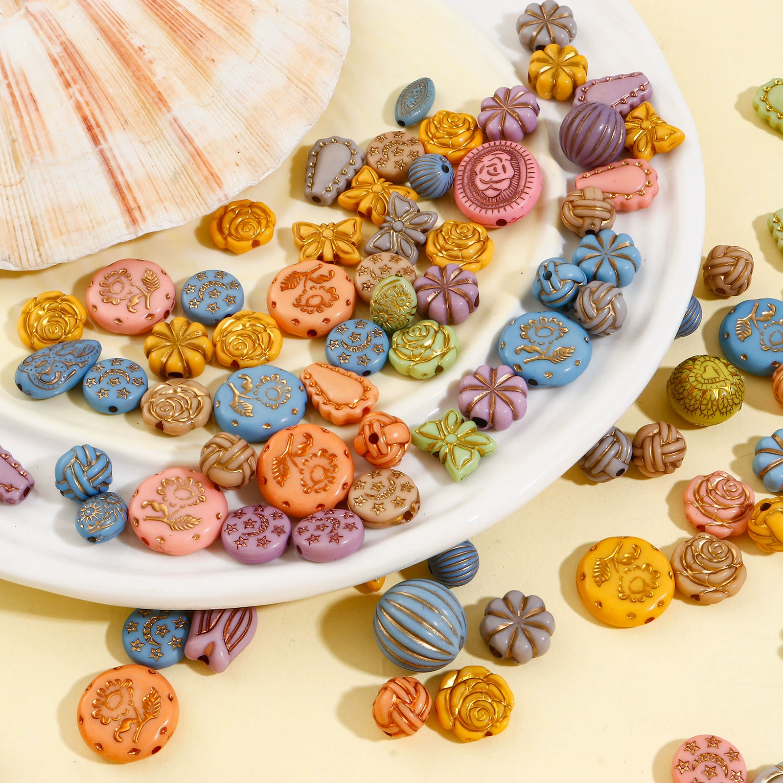 Случайный реальный цвет смешанный ретро-рисованная золотая акриловая антикварная бусина около 22x19mm-10mm-100 шт