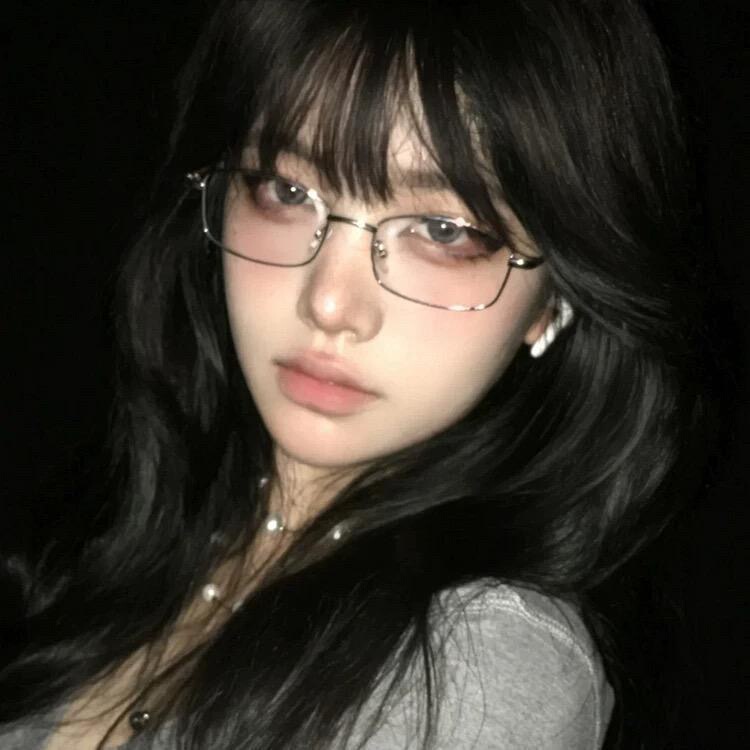 Japanese-style high intelligence silver box glasses women's flat mirror pure gold silk narrow frame without makeup artifact net red same style