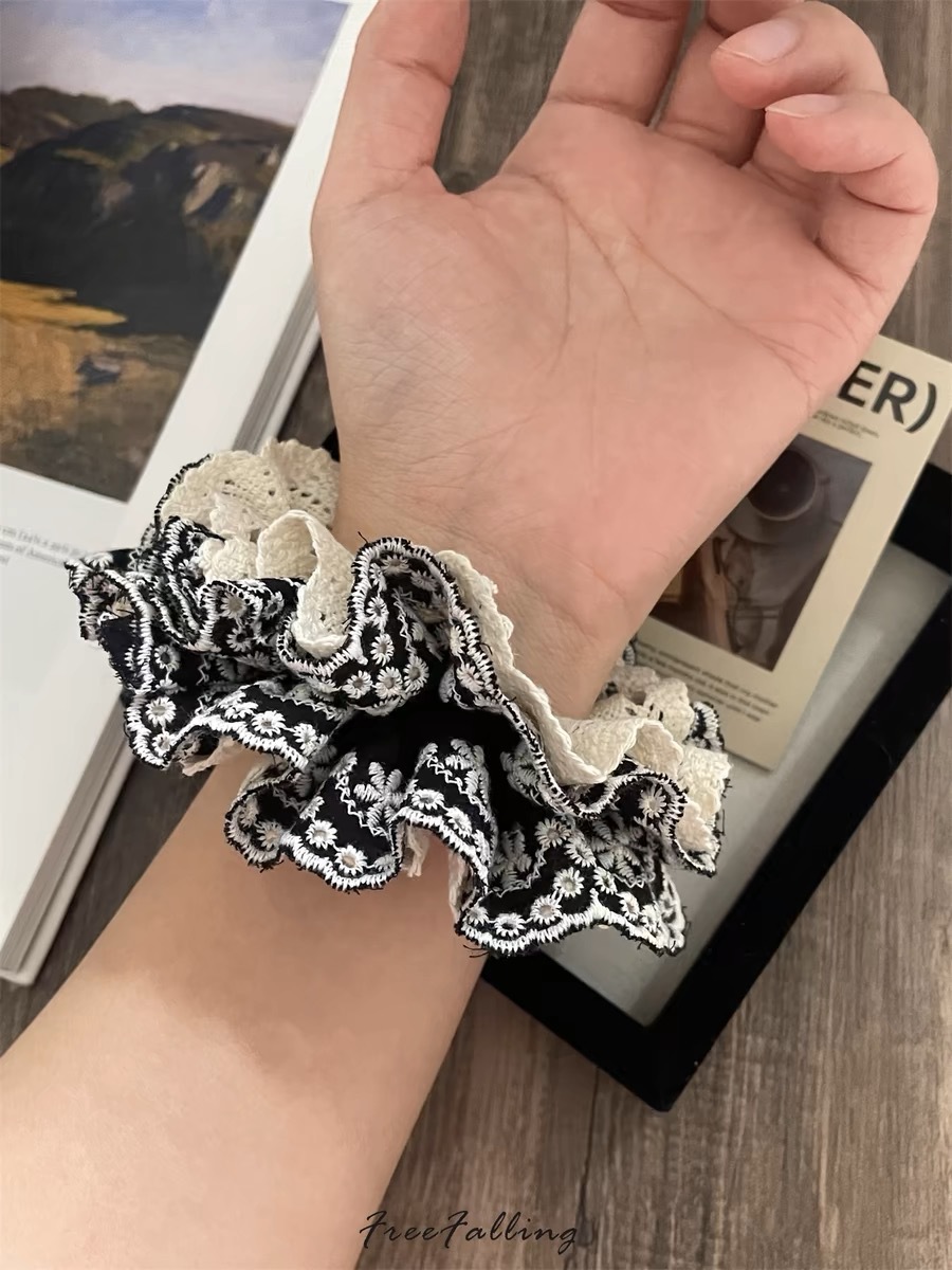 Three-State New Sense Hair Ring Hollow Lace Multi-Layer Pleated Large Intestine Hair Ring Handmade display picture 3