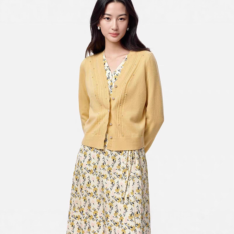 Starlight Knitwear Kelaier Autumn Women's Elegant V-Neck Merino Wool Knit Cardigan 2025 New Long Sleeve