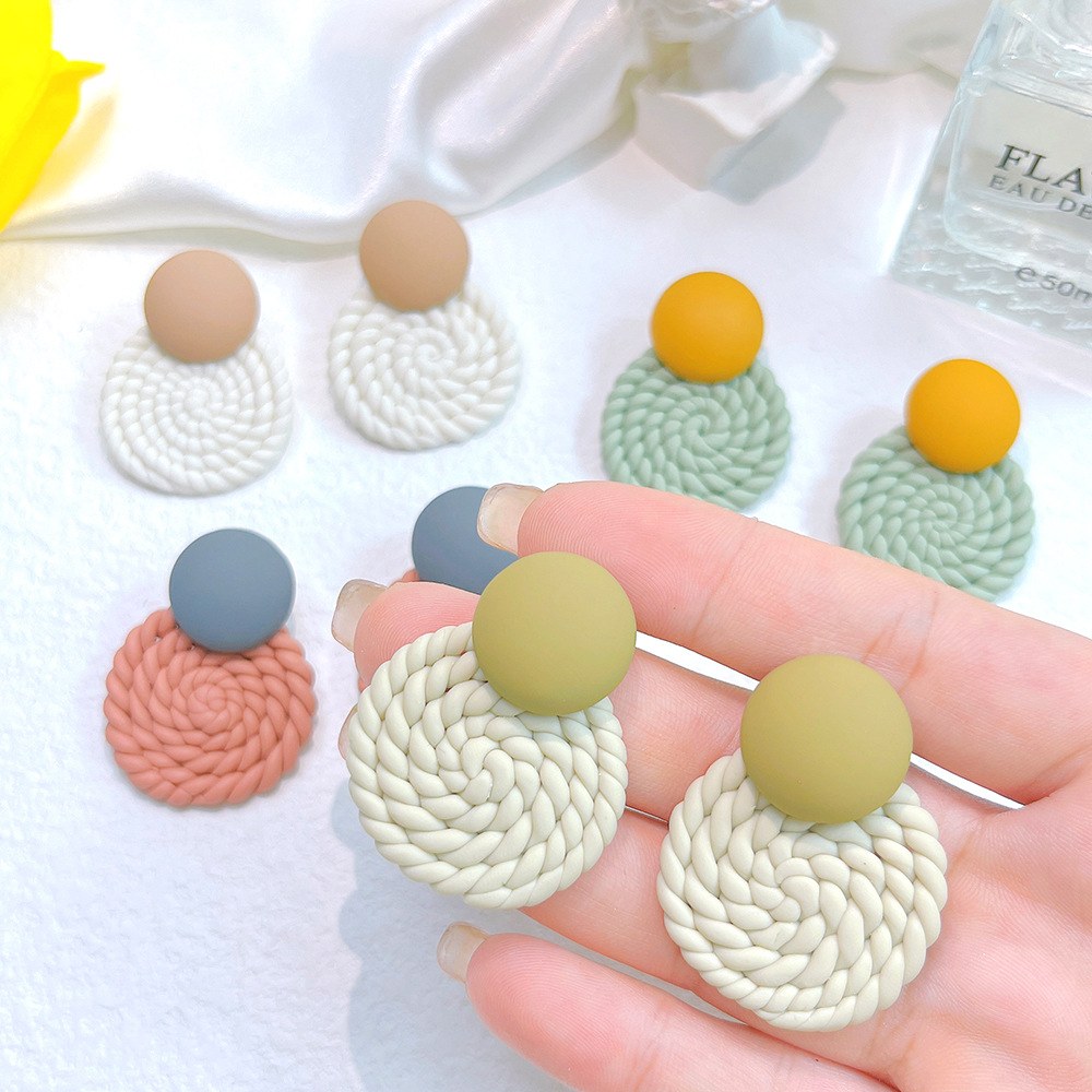 1 Pair Fashion Round Soft Clay Women's Drop Earrings display picture 3