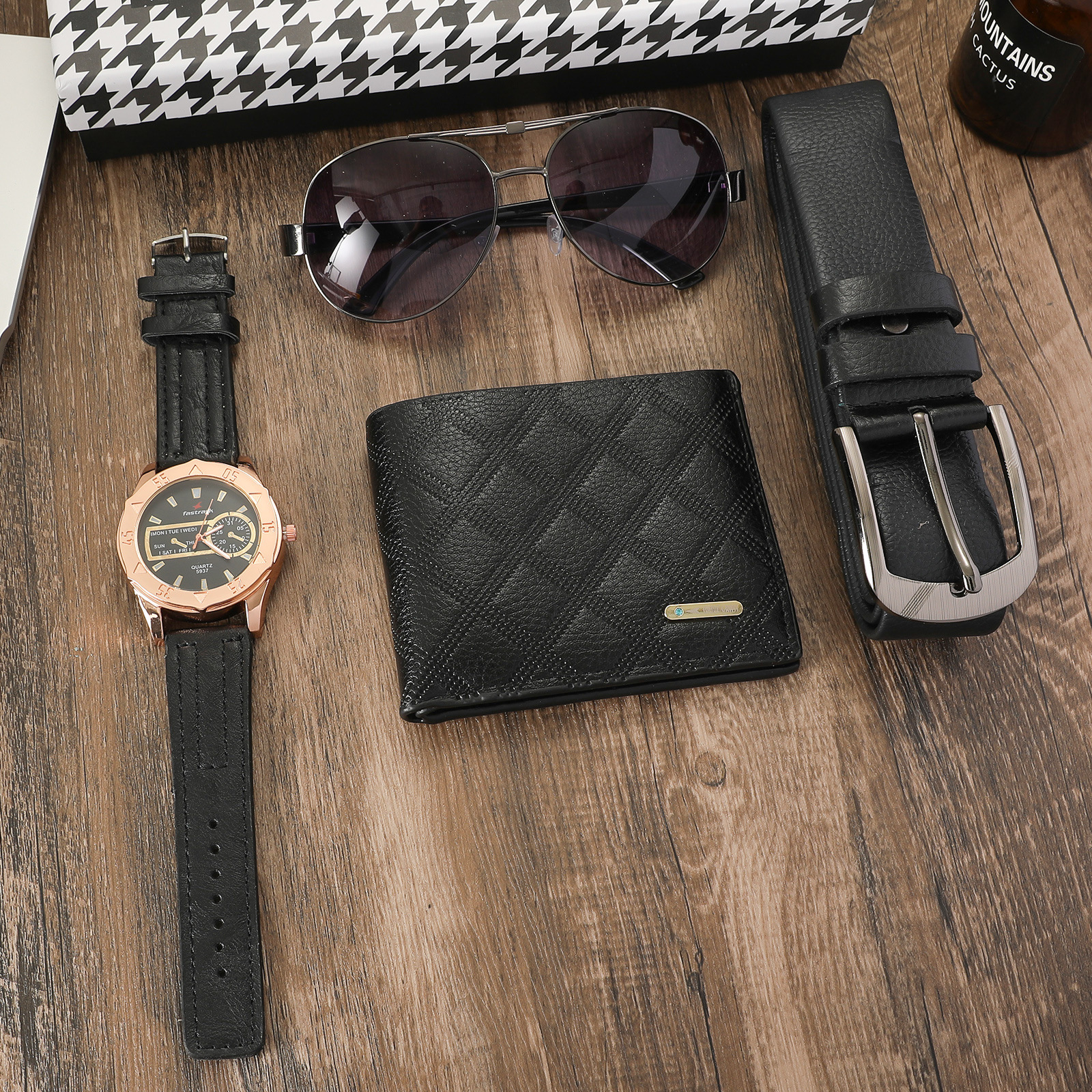 869g Weight Ordinary Glass Mirror Material Titanium Alloy Strap Material Watch Classification Pointer Display Type Single Folding Buckle Buckle Style Rectangle Dial Shape Holiday, Party Occasion Quartz Movement Solid Color Pattern Men's Gender Vintage Style, Simple Style Style Vintage Style Simple Style Solid Color Single Folding Buckle Quartz Men's Watches 6