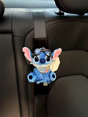 Sürətlər qutusu və əl tormozu başlıqları – Accessories Anti-Stranglehold Car Accessories - shoulder-pads-9-black-plush-genuine-squatting-stitch-blue-and-red-bib