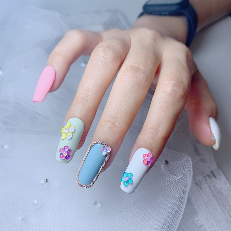 Uña de sirena de color fantasma aurora perforación joyas cristal de color caramelo semicircular mezcla de macarón perforación de uñas