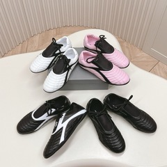 高定のパリの本革は色を合わせて快適です。