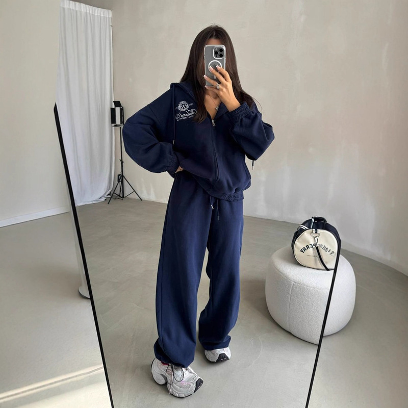 2025 New Casual Zipper Hooded Sweatshirt Two-Piece Set for Women High-End Embroidered Casual Pants Lazy Suit Autumn