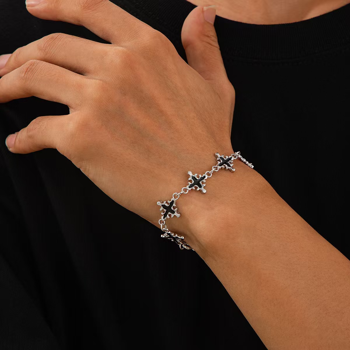 1 Piece Quantity Casual Retro Cross Alloy Plating Men's Bracelets Men's Chain Bracelets