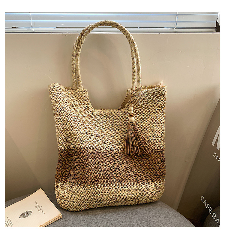 Women's Large Summer Straw Vacation Handbag display picture 4