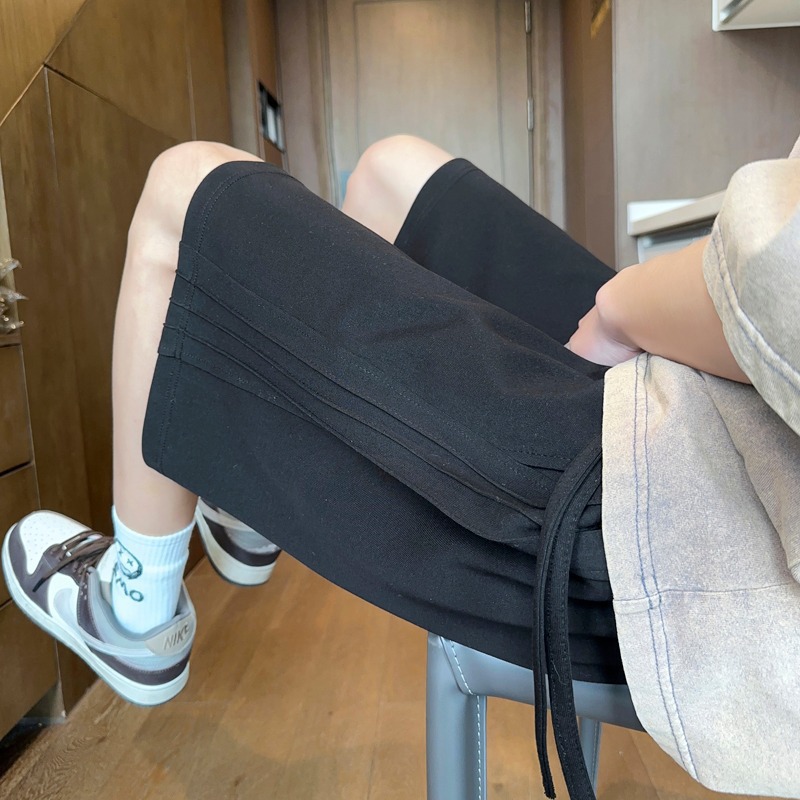 Pantalones cortos deportivos de talla grande para hombre, pantalones de cinco puntos con diseño plisado de la marca de moda estadounidense de verano, pantalones casuales guapos de la calle alta