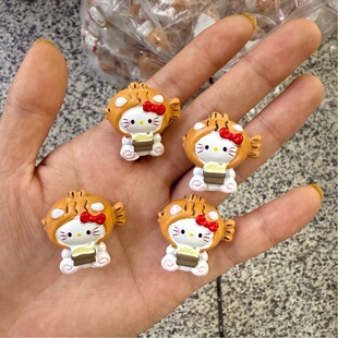 Hand-Painted Taiyaki Kitty Cat Through-Hole Resin Accessories Handmade DIY Cream Glue Hairpin Keychain Material Wholesale