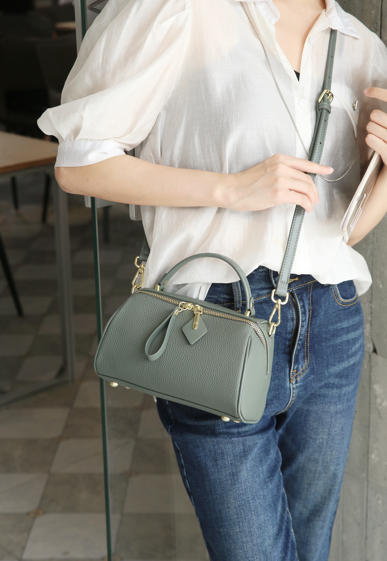 国境を越えた新作、多用途なTOGO一層牛革ボストンバッグ、欧米風クロスボディ、ハンドバッグ、トレンドのショルダーピローバッグ