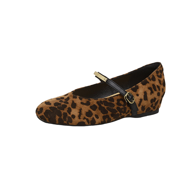 Leopardo en la altura interior de los zapatos de mujer de primavera y otoño estilo francés cuadrado cabeza de boca superficial una hebilla retrógrada abuela zapatos simples