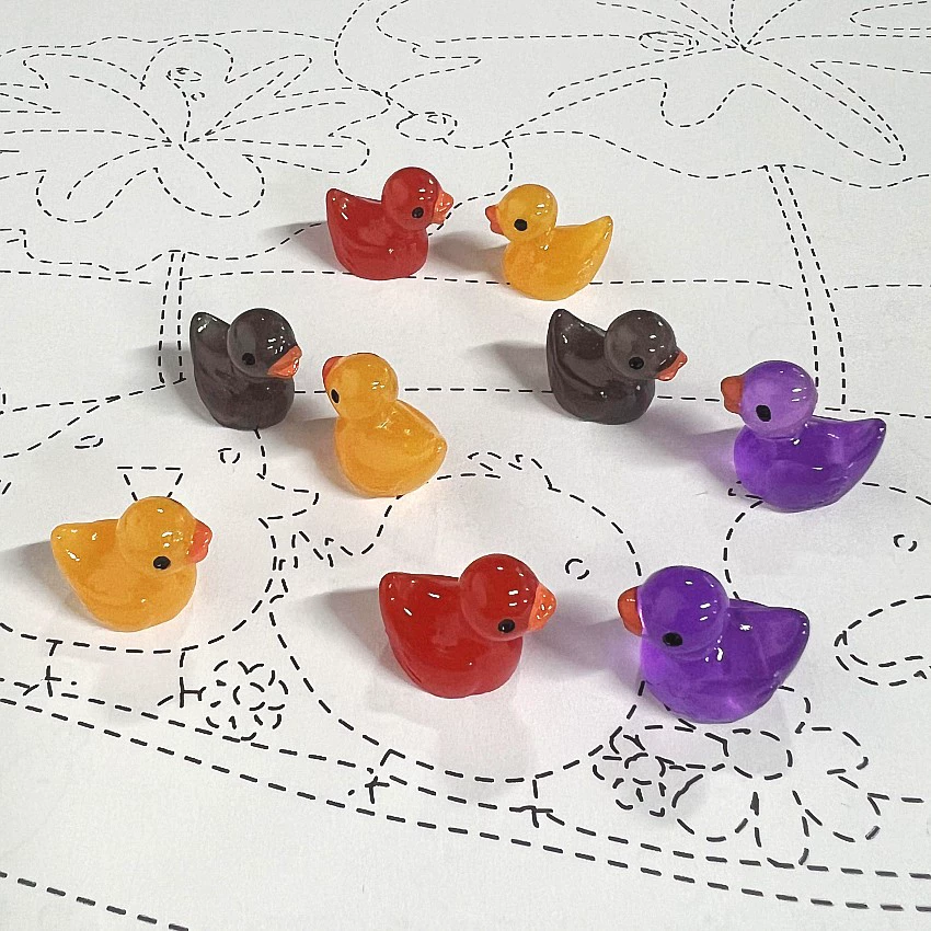 Трансграничные светящиеся DIY ювелирные изделия ручной работы Смола фитинги микро-ландшафтные украшения миниатюрные цветные утята