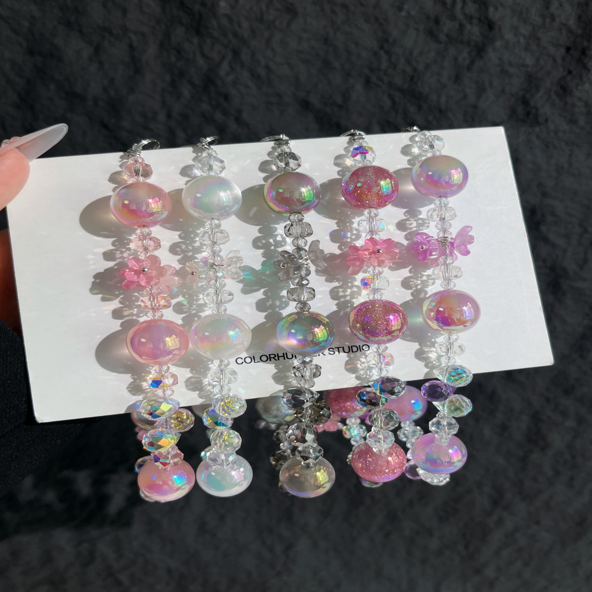 Cadena de la caja del teléfono móvil borla especial flor vidriado cuentas redondas cuentas de cristal cordón del teléfono móvil caja ciega adornos de joyería