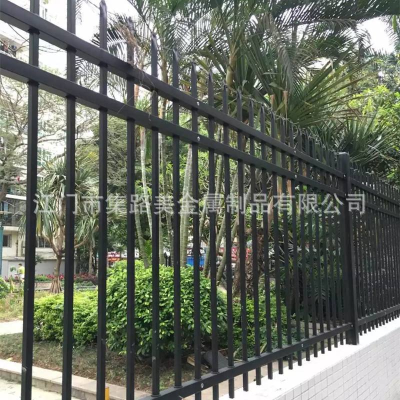 小草彩钢围挡隔音泡沫夹心围挡道路施工铁皮瓦围挡市政彩钢围挡板