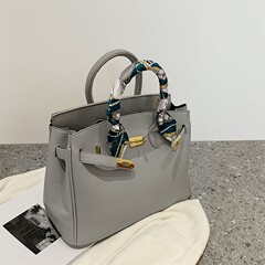 クロスボーダー新しいヨーロッパとアメリカのファッションライチ柄ケリーバッグレディースハンドバッグ多用途通勤ショルダークロスボディバッグレディースバッグ