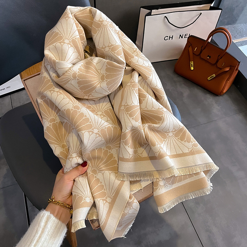 New Classic printed scarf women's winter ins retro versatile thick warm long shawl student dual-use scarf