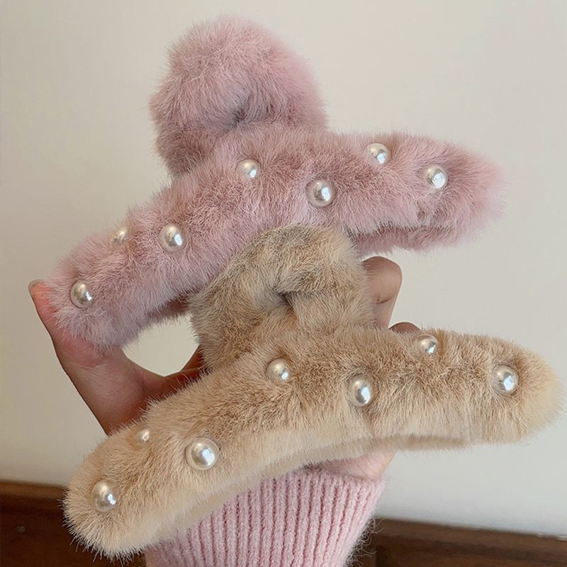 かわいい真珠のぬいぐるみのクリップの後頭部の秋冬の髪飾りのカードの甘い髪は大きいサイズのサメのクリップの少女のクリップをつかみます。