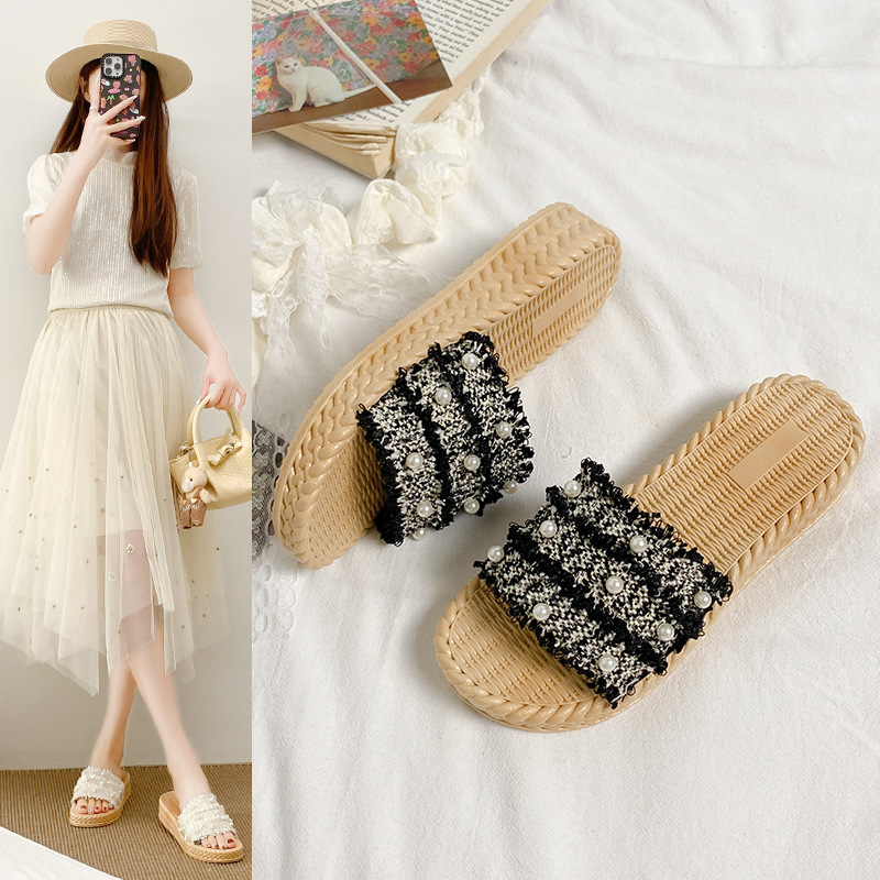 Thick-Soled 4cm Pearl Mid-Heel Sandals for Women, Suitable for Spring and Summer Travel, Versatile Chanel-Style Slip-On Sandals for Women Thick-Soled 4cm Pearl Mid-Heel Sandals for Women, Suitable for Spring and Summer Travel, Versatile Chanel-Style Slip-On Sandals for Women