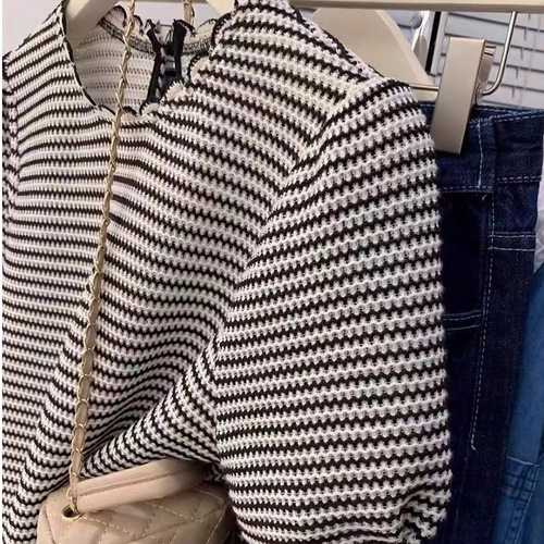 Women's Summer New Chanel Style Fringe Striped Top with Design Sense, Unconventional and Slimming, Regular Shoulder Short Sleeve T-shirt