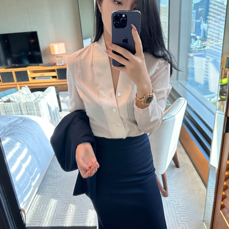 CS170-shirt plus size women's chubby girl loose Korean long sleeve striped chiffon V-neck shirt professional base shirt