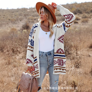 European and American Foreign Trade Cross-border plus size Women's Autumn and Winter Contrast Color plus size Sweater Women's Autumn and Winter Street Loose Knitted Sweater