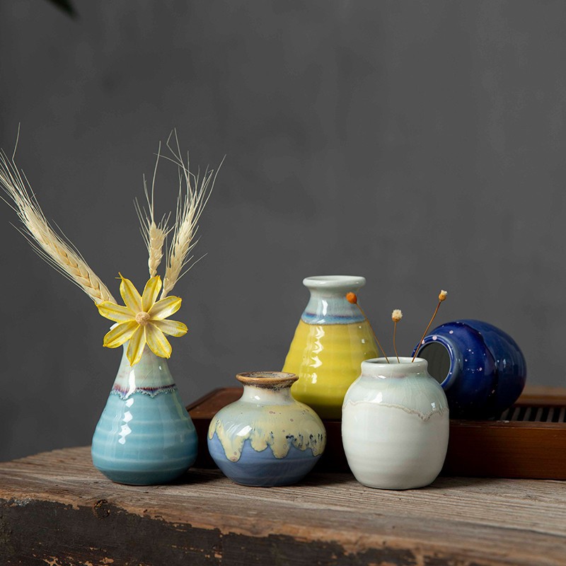 Jingdezhen Ceramic Small Vase Mini Flower Vessel Desktop Ornament Stall Kiln-Turned Ceramic Ins-Style Ceramic Small Vase