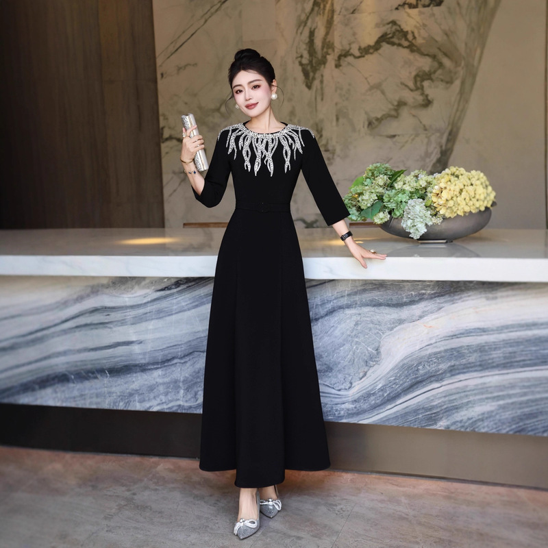 Black Studded Dress for Women, Waist-Cinching Mid-Length Three-Quarter Sleeves, Elegant Banquet Annual Meeting Formal Occasion Skirt