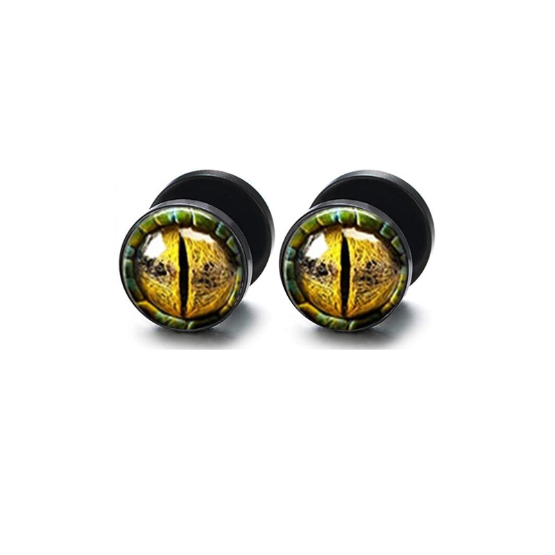 Pointed titanium steel lip stud product view