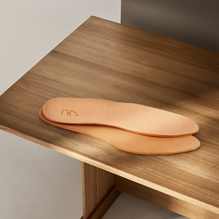 ���l���L���^��ţƤЬ�|ˮȾ��ˇ����͸�⽨�h��һ�ܴ���ɫ�m����