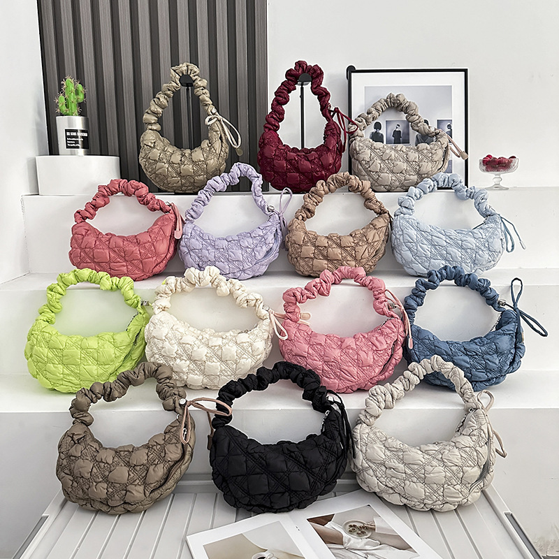 CAHMLO Fashion Pleated Cloud Bag All-match Bubble Underarm Bag Down Cotton Bag Shoulder Crossbody Dumpling Bag CAHMLO Fashion Pleated Cloud Bag All-match Bubble Underarm Bag Down Cotton Bag Shoulder Crossbody Dumpling Bag