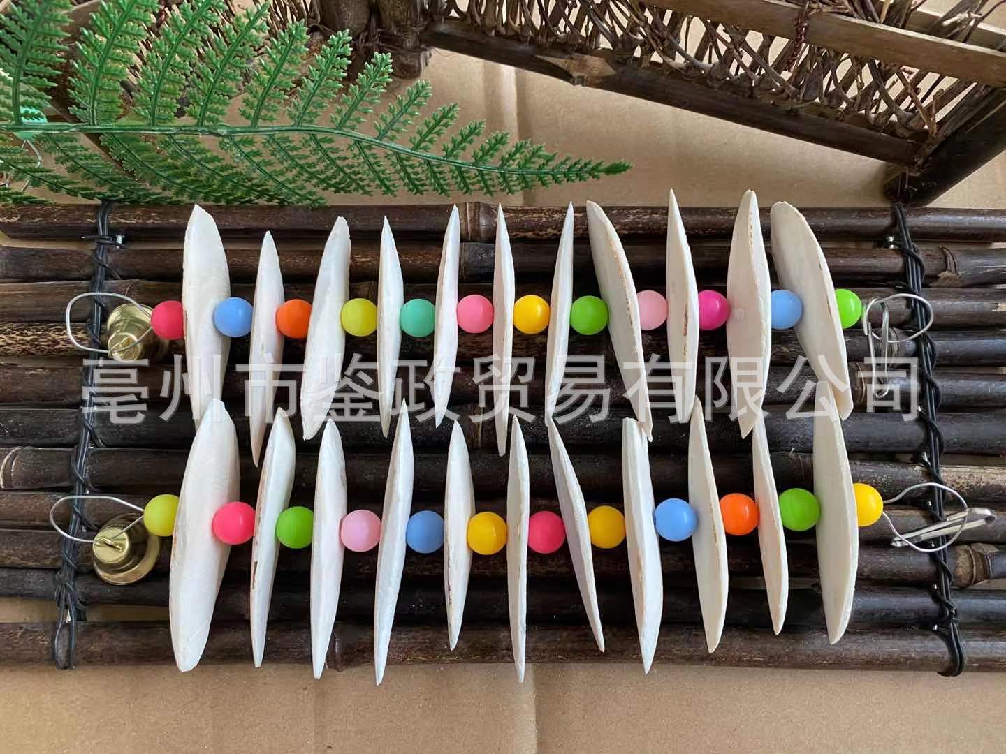 Cuttlebone String Hai Piao Xiao Pet Chew Toy Natural Mineral Grinding Bone for Birds and Small Pets quality and texture