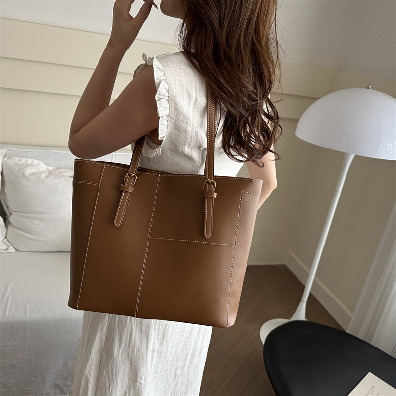 Bolso de moda retro 2024 primavera nueva moda simple bolso de hombro simple bolso de moda simple bolso de mano mujer