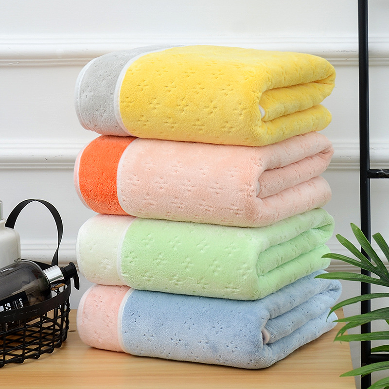 Soft Coral Fleece Face Towel Two-tone Four-leaf Clover Pattern_voghion.com