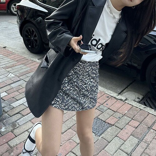 2025 Spring and Autumn High-End Retro Black Leather Suit Jacket for Women - Loose Hong Kong Style Trend