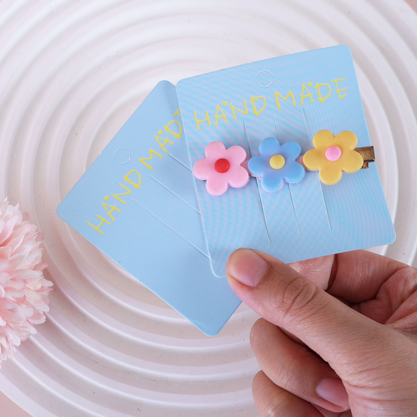 Nuevo color 7.5x6.5 clip de cabello 2 tarjetas de papel accesorios de joyería DIY para niños tarjetas de joyería de cabello bolsas OPP