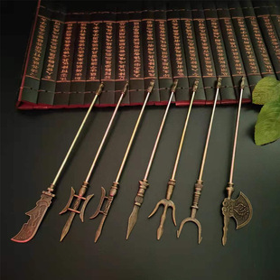 �Ŵ�ʮ�˰������¹ű���ģ�͔[����ͯ��߹���Ѽ�22cm���������