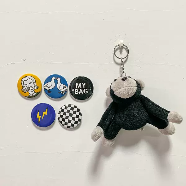 Orangutan pendant+LH5 badge