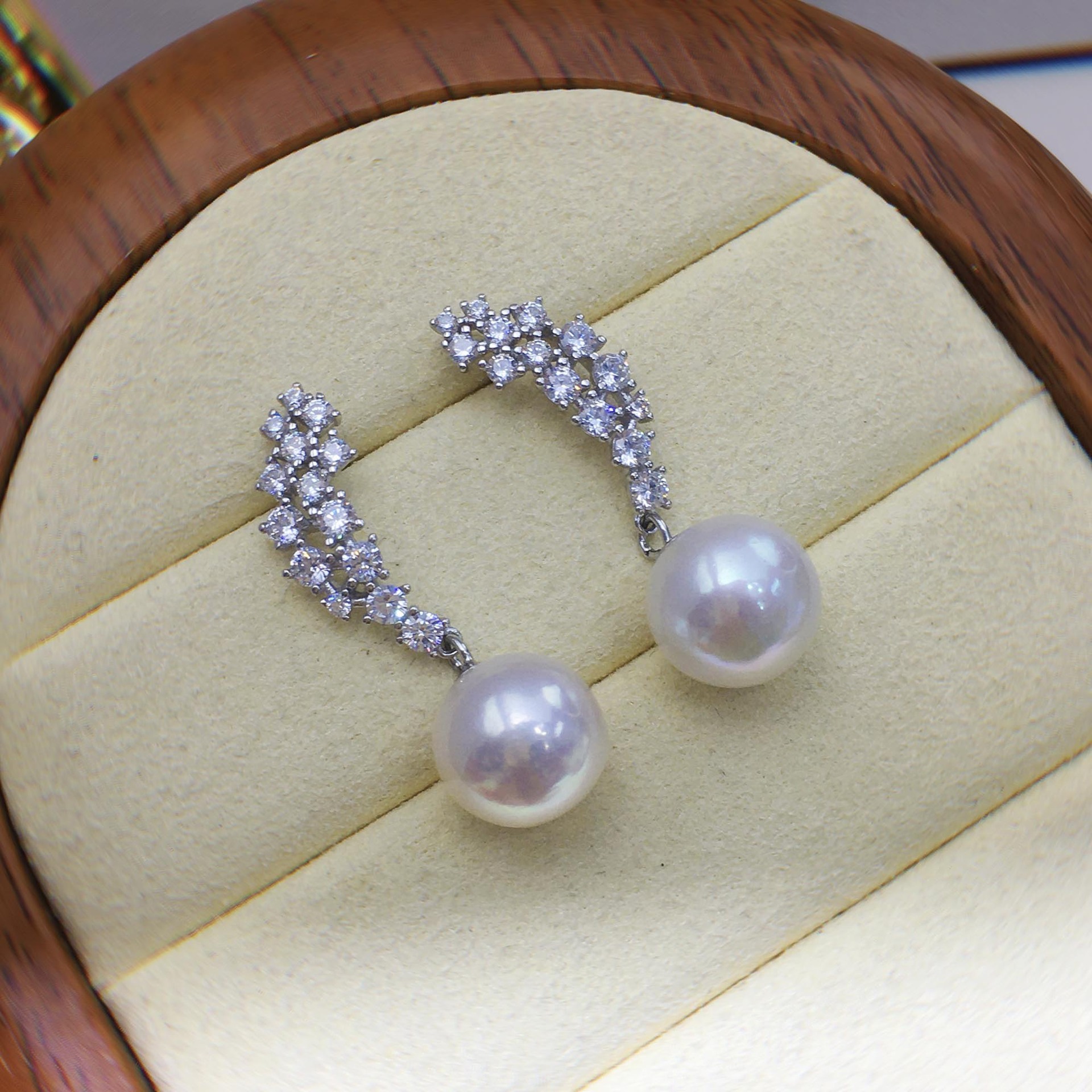 ����S925������������������Ԫ�ش������ran��ˮ������ζ���