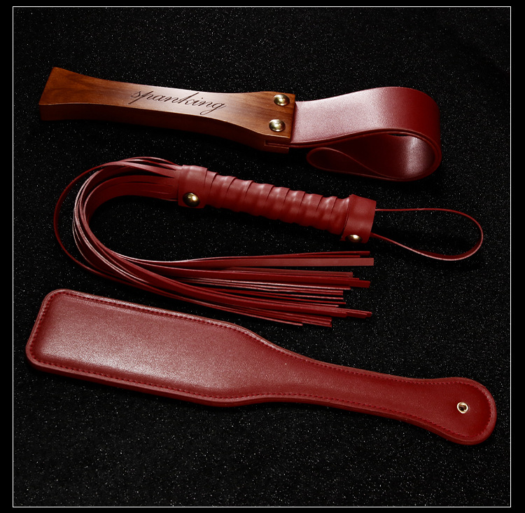 SM Faux Leather Flogger Whip for Adult Couples, Red, Lightweight Sensory Play Accessory — detail image 35