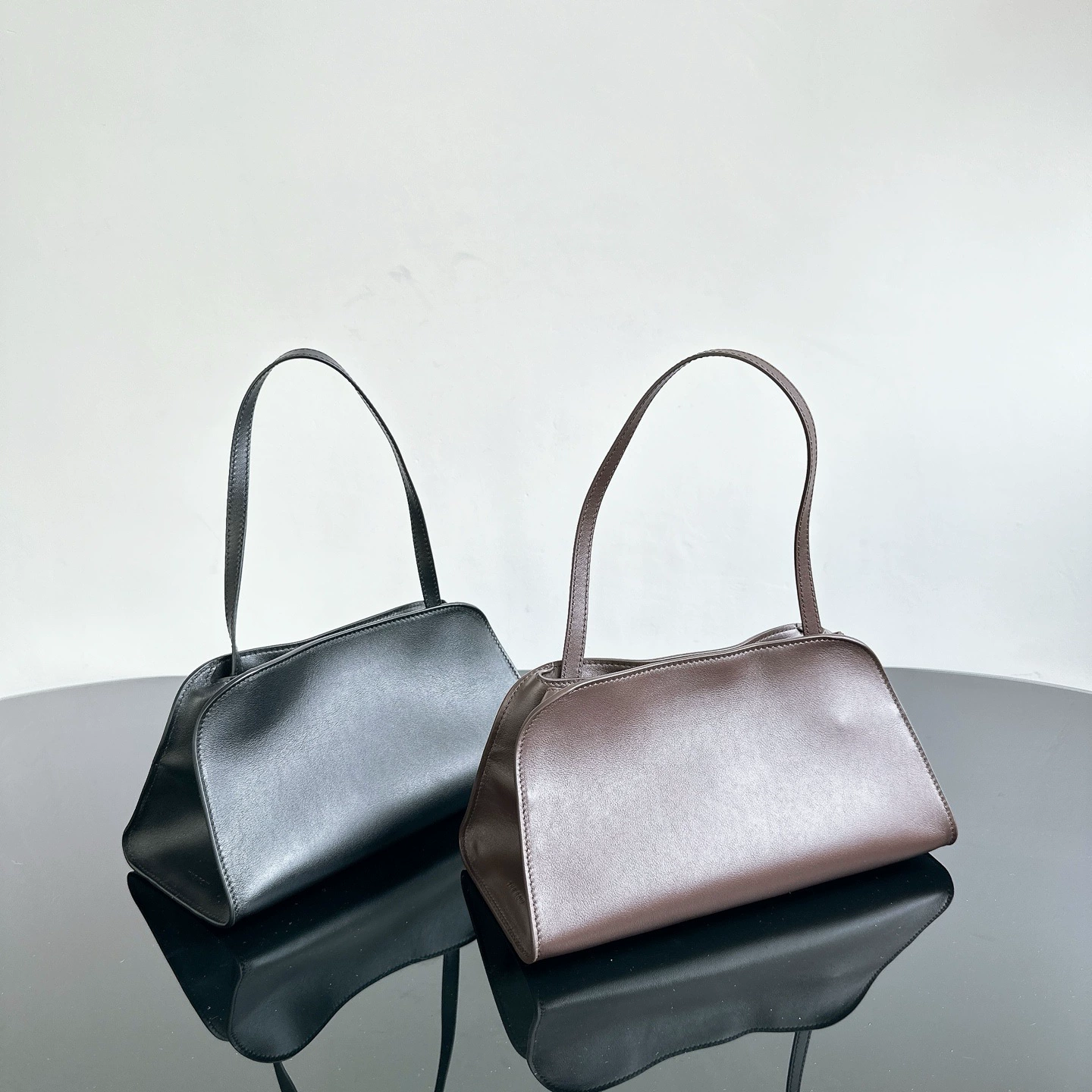 2025 новая нишевая сумка через плечо в форме полумесяца, сумка-пельмень из натуральной кожи Peggy, новая сумка через плечо для женщин.