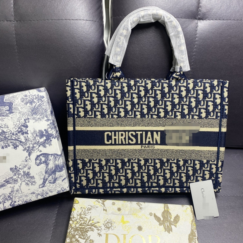 Bolsa de compras de gran capacidad de celebridades de Internet 2024 nuevo bolso portátil de un solo hombro de lona presbiteriana bolso femenino de lujo ligero de nicho