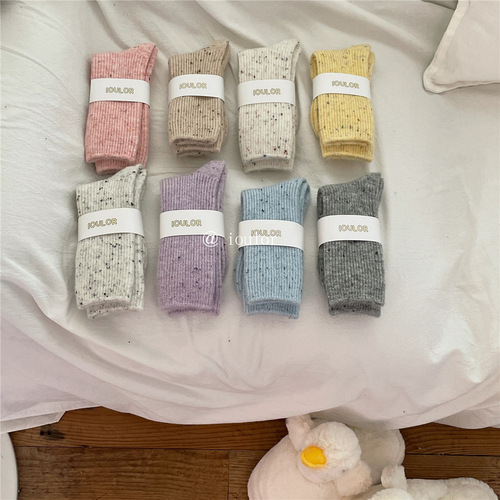 IOULOR thickening ideas wool socks winter wholesale women's solid color mid-calf socks Japanese pile socks cashmere socks