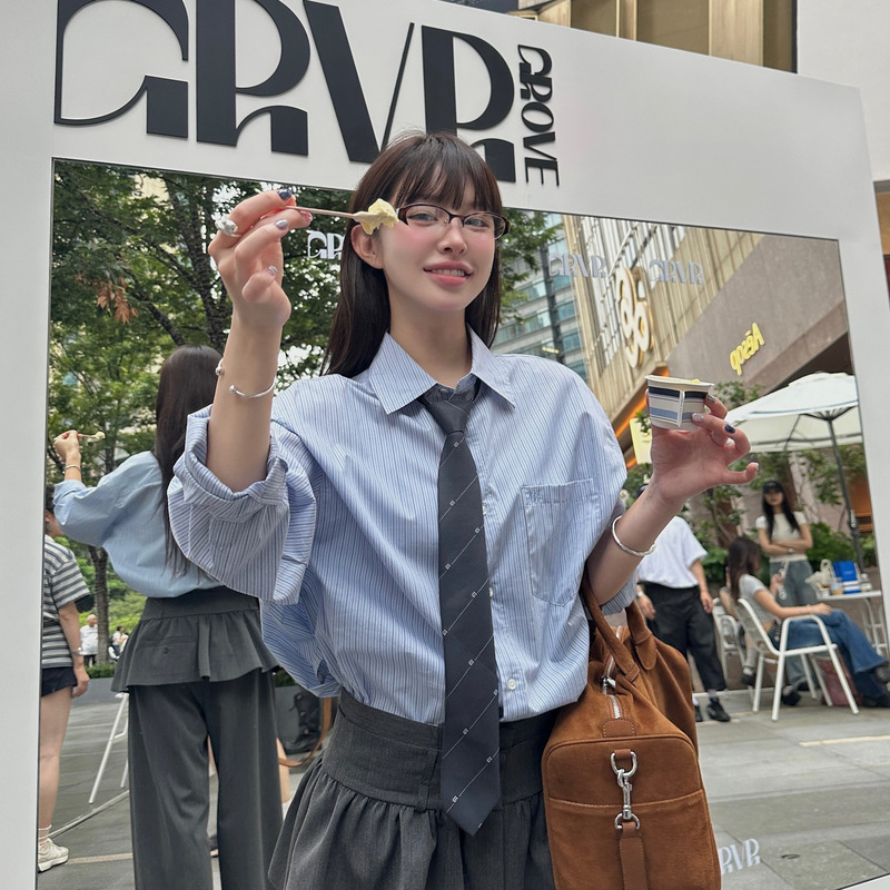 In Stock 2026 Spring New Qd Grove Lapel Button-Up Versatile College Style Striped Loose Shirt