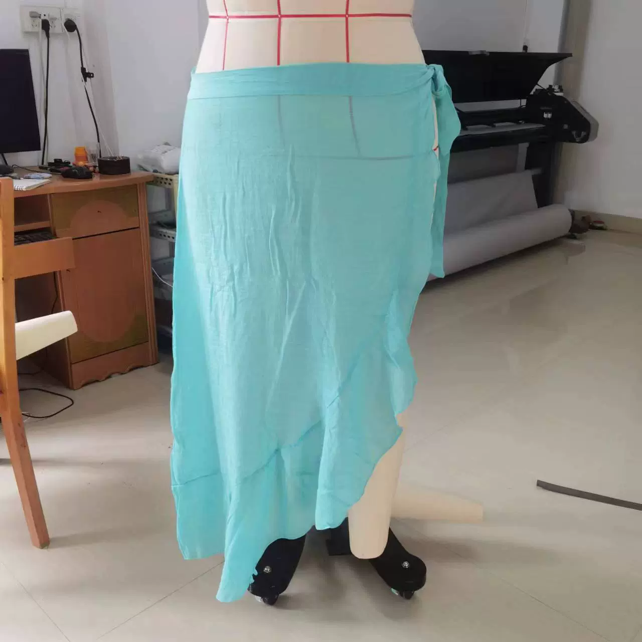 B022B沙滩防晒服性感沙滩海边度假绑带不规则加长热卖半身裙120克