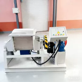 塑机辅机;捏合机;反应釜