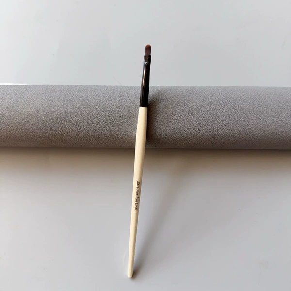 Eye pencil, concealer brush