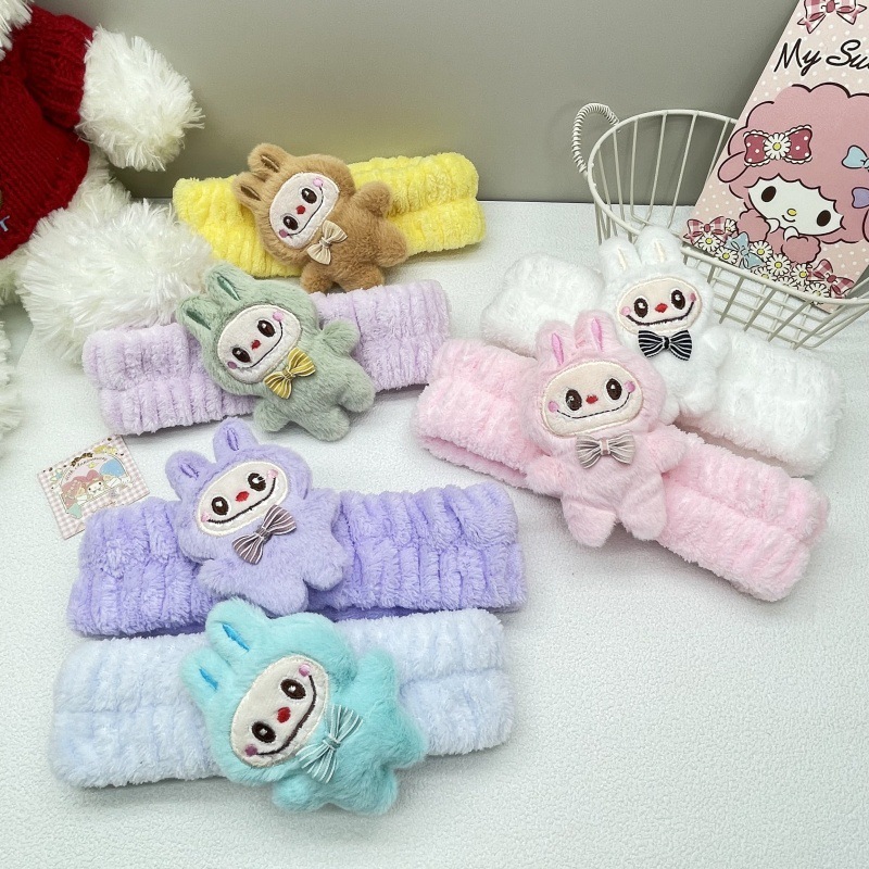 新商品のかわいい布のぬいぐるみのlabubuの醜い人形のぬいぐるみの髪は顔を洗って変な髪を束ねます。|undefined