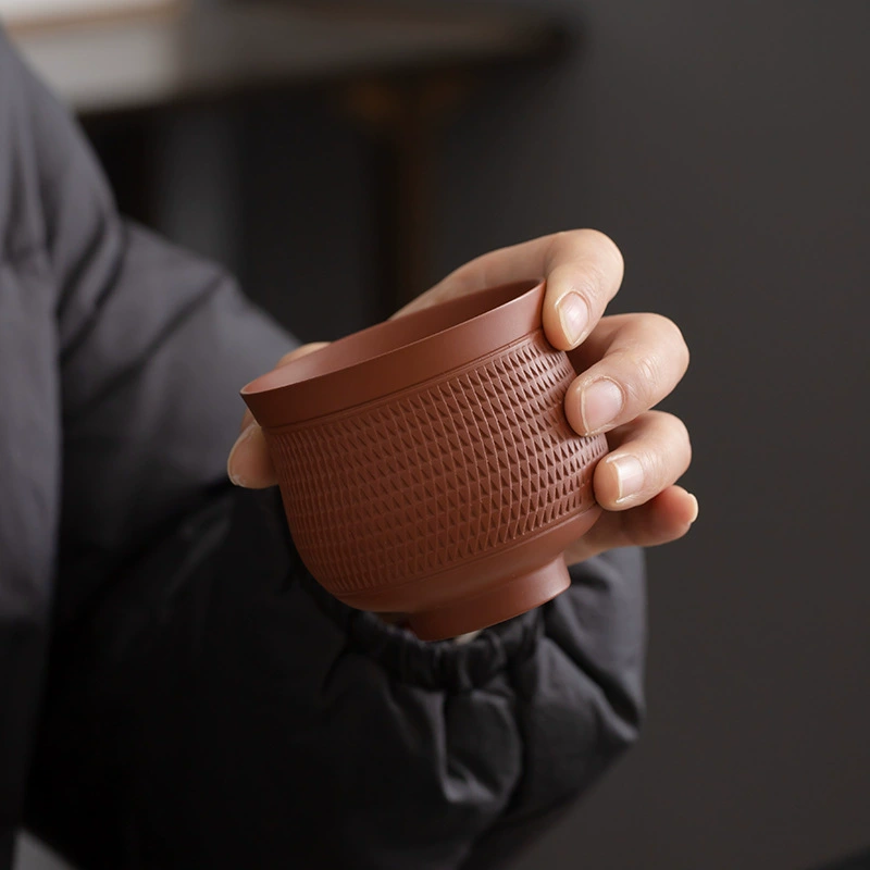 Фиолетовая песочная handmade прыгательная ножная чайная чашка, личная мастера чашка, домашняя высококачественная фиолетовая керамическая кунг-фу чайная пара, керамическая чайная чашка